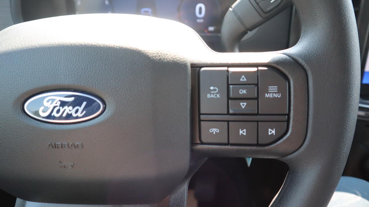 2025 Ford F-150 STX Photo5