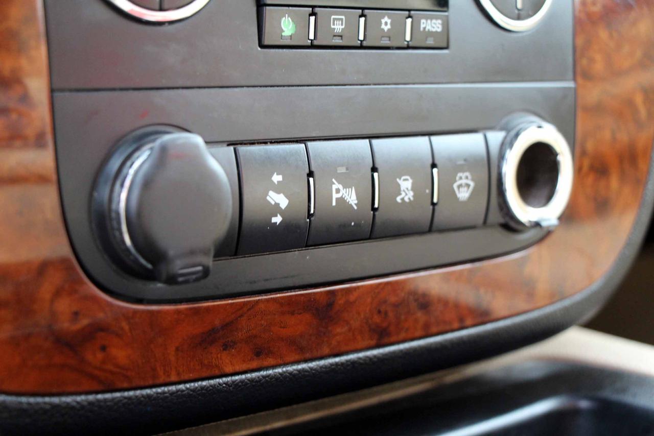2007 Chevrolet Suburban LT1 Photo