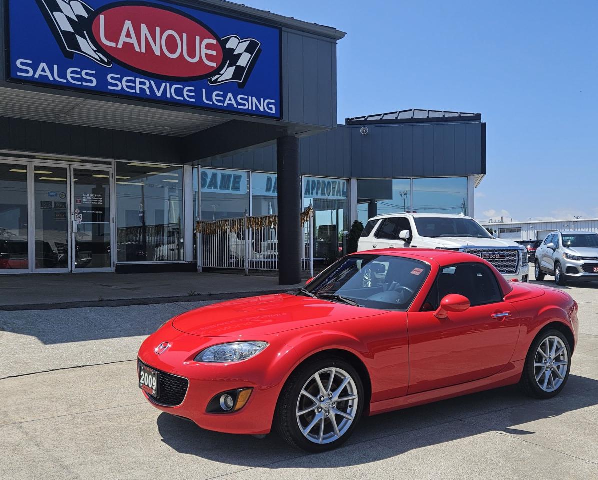 Used 2009 Mazda Miata MX-5 GT for sale in Tilbury, ON