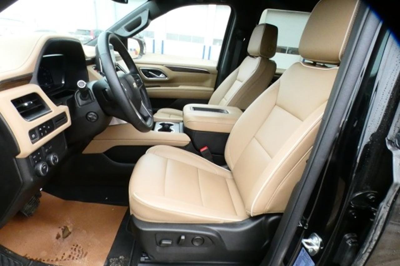 2024 Chevrolet Tahoe Premier 4WD w/H&C L, NAV, BUC - Photo #11