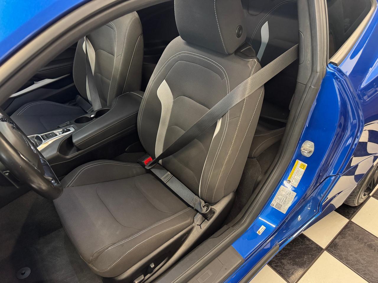 2018 Chevrolet Camaro LT RS+New Tires+Sunroof+Remote Start+CLEAN CARFAX Photo22