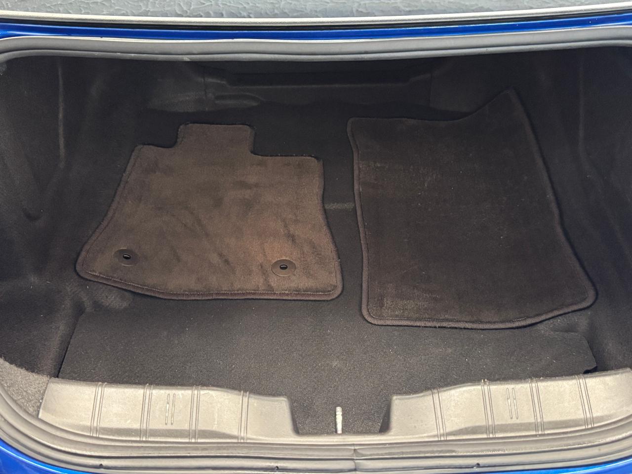 2018 Chevrolet Camaro LT RS+New Tires+Sunroof+Remote Start+CLEAN CARFAX - Photo #27