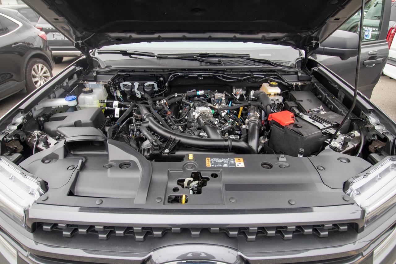 2024 Ford Ranger XLT 4WD SUPERCREW 5' BOX Photo5