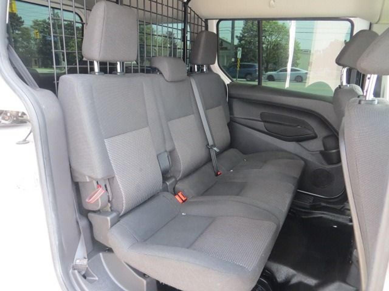 2018 Ford Transit Connect CERTIFIED, VERSATILE PASSENGERS & CARGO CONNECT - Photo #13