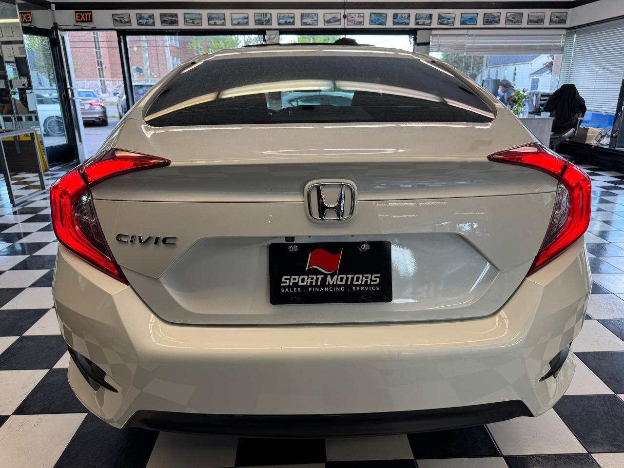 2017 Honda Civic EX+New Tires+Brakes+Roof+LaneKeep+CLEAN CARFAX Photo8