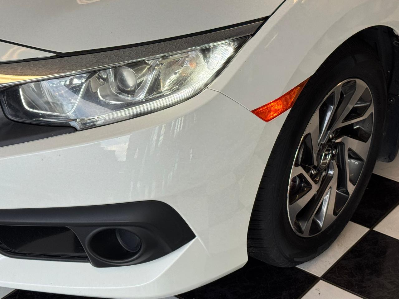 2017 Honda Civic EX+New Tires+Brakes+Roof+LaneKeep+CLEAN CARFAX Photo37