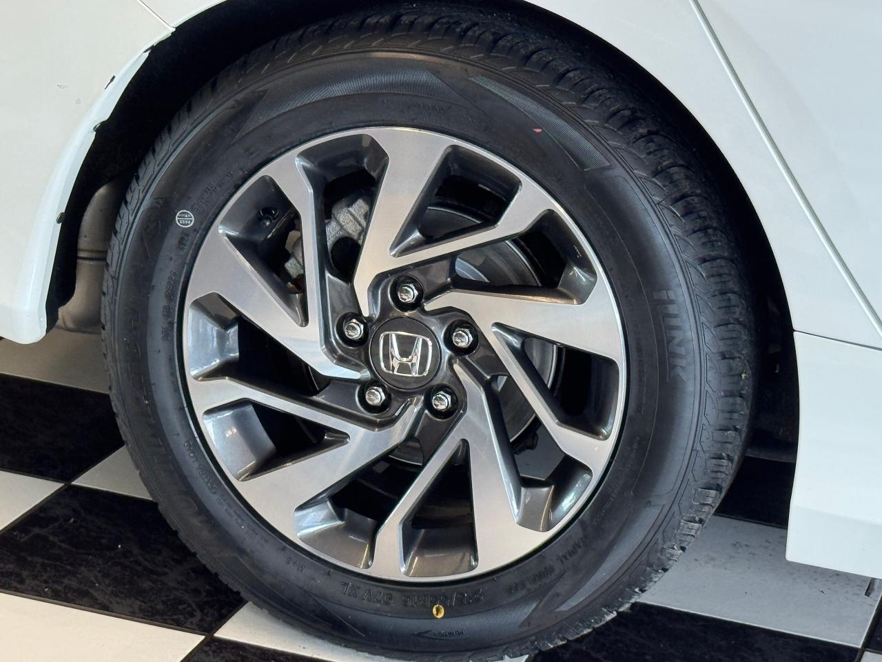 2017 Honda Civic EX+New Tires+Brakes+Roof+LaneKeep+CLEAN CARFAX - Photo #51
