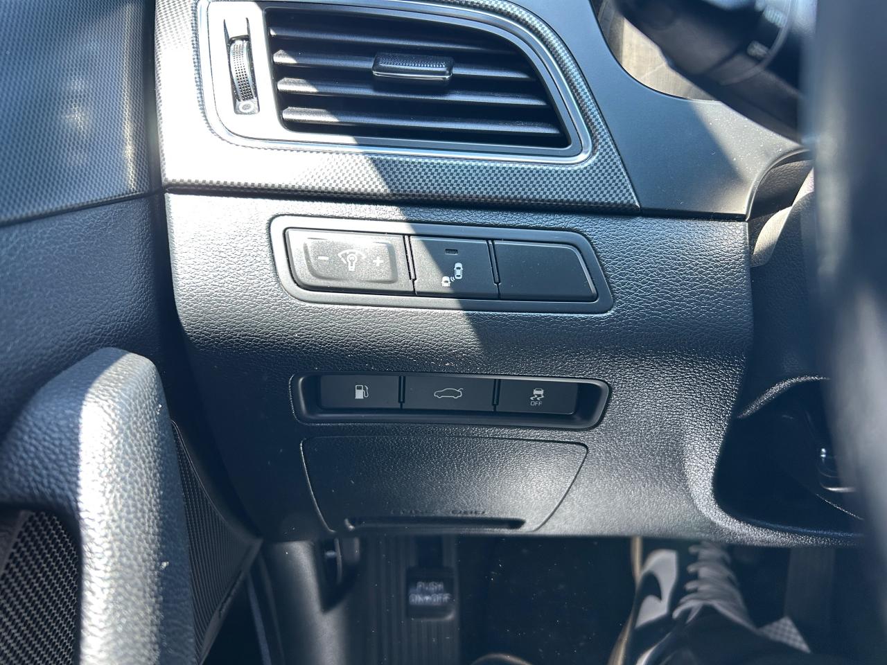 2016 Hyundai Sonata 2.4L Sport Tech - Photo #11