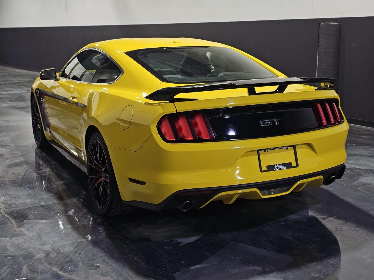 2015 Ford Mustang GT Premium - Photo #3