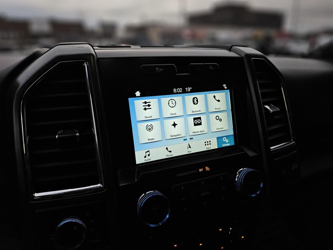 2016 Ford F-150 4WD SUPERCREW 145" XLT - Photo #10