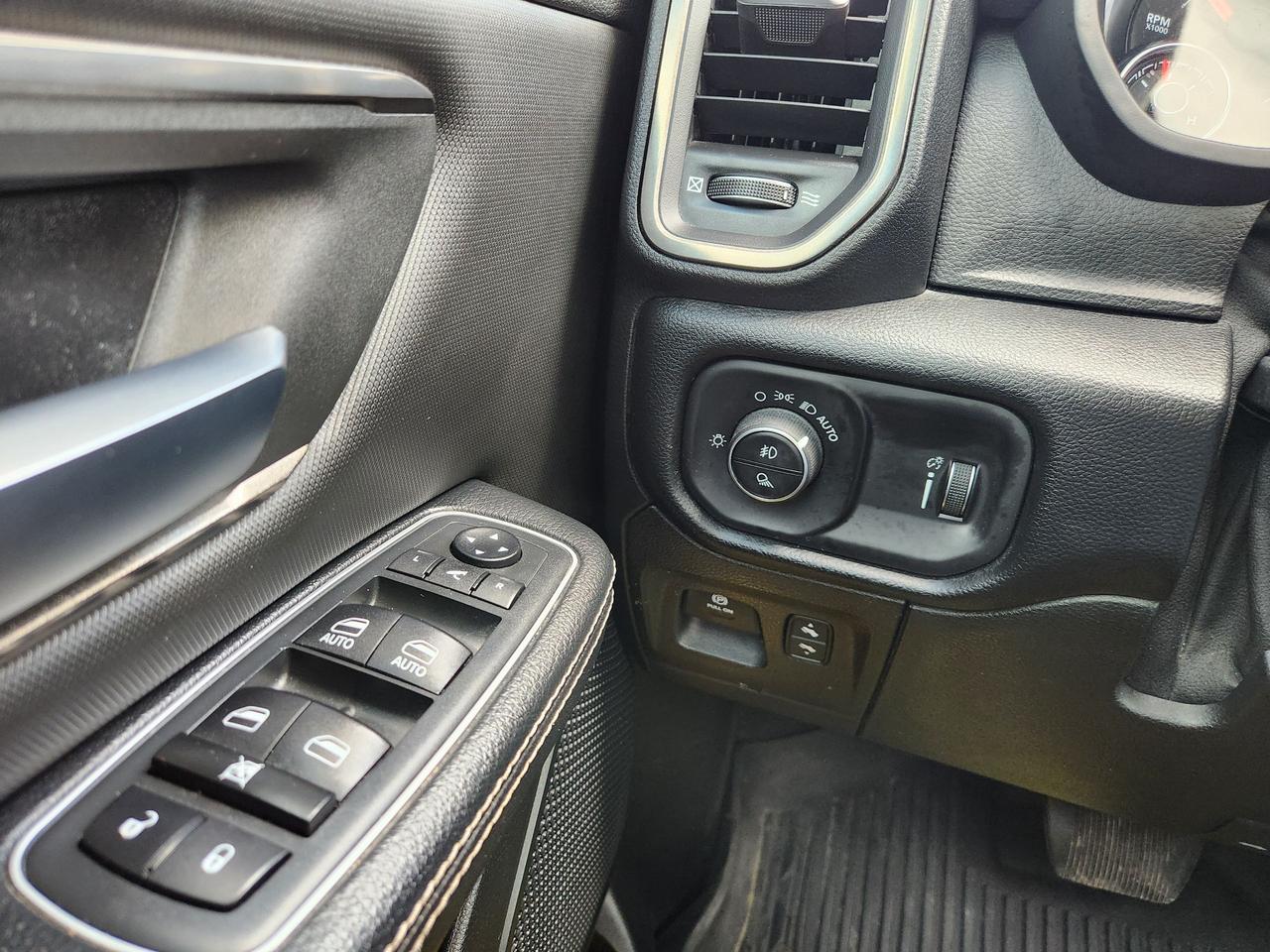 2020 RAM 1500 SPORT Photo