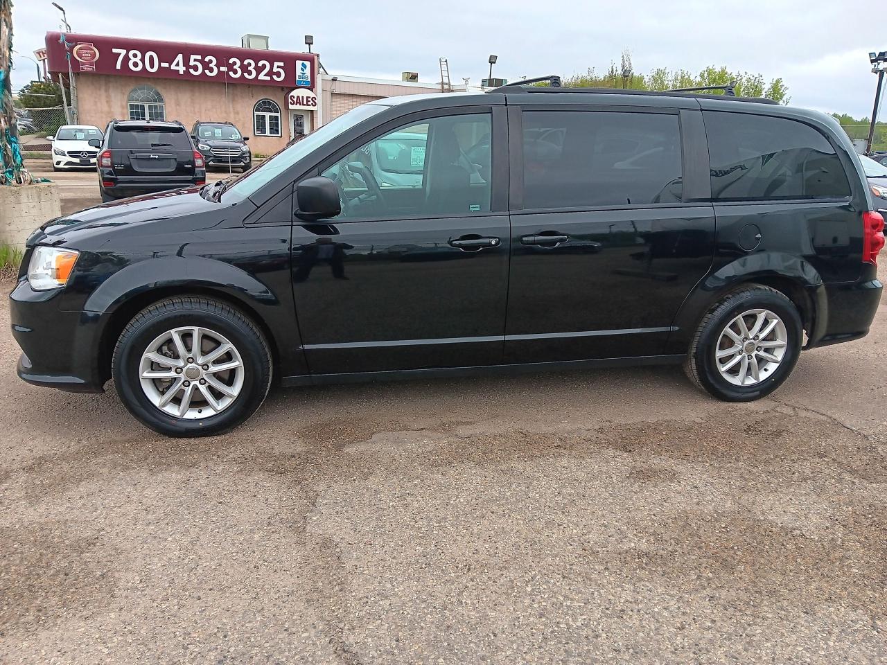2017 Dodge Grand Caravan SXT, DVD, BU Cam 7 Pass Sto N Go - Photo #4