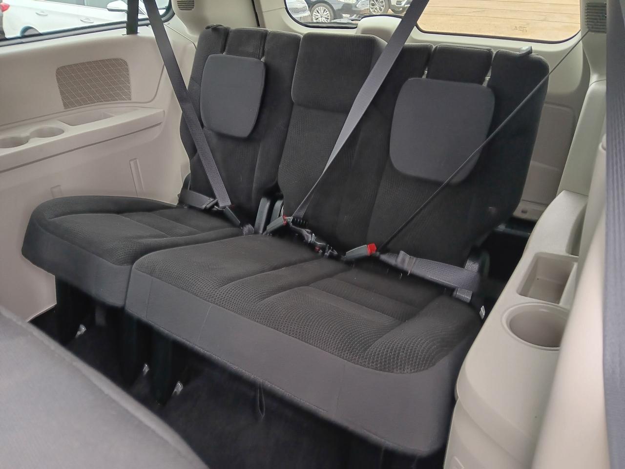 2017 Dodge Grand Caravan SXT, DVD, BU Cam 7 Pass Sto N Go - Photo #16