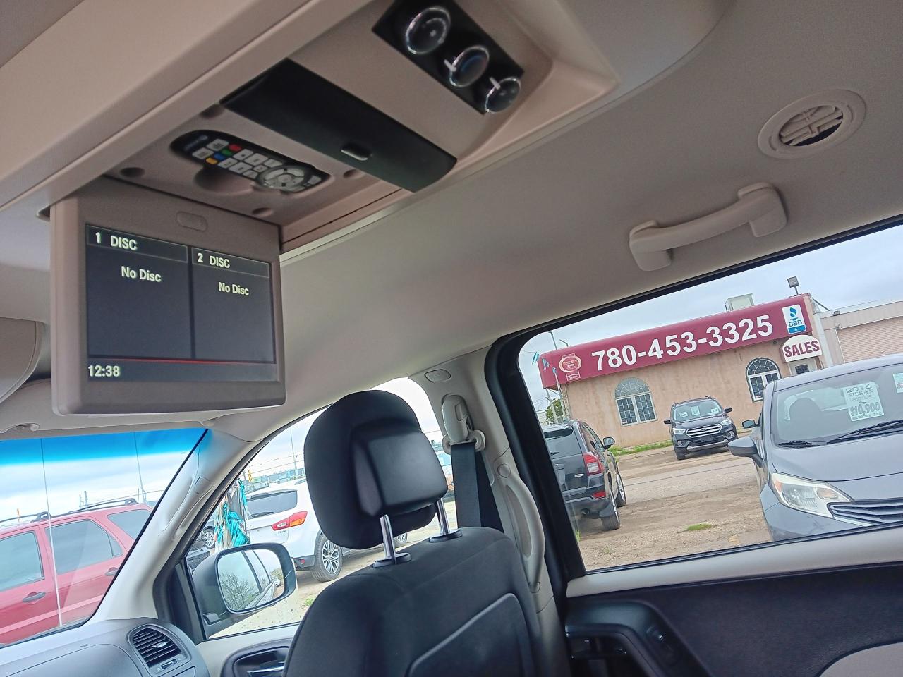 2017 Dodge Grand Caravan SXT, DVD, BU Cam 7 Pass Sto N Go - Photo #19
