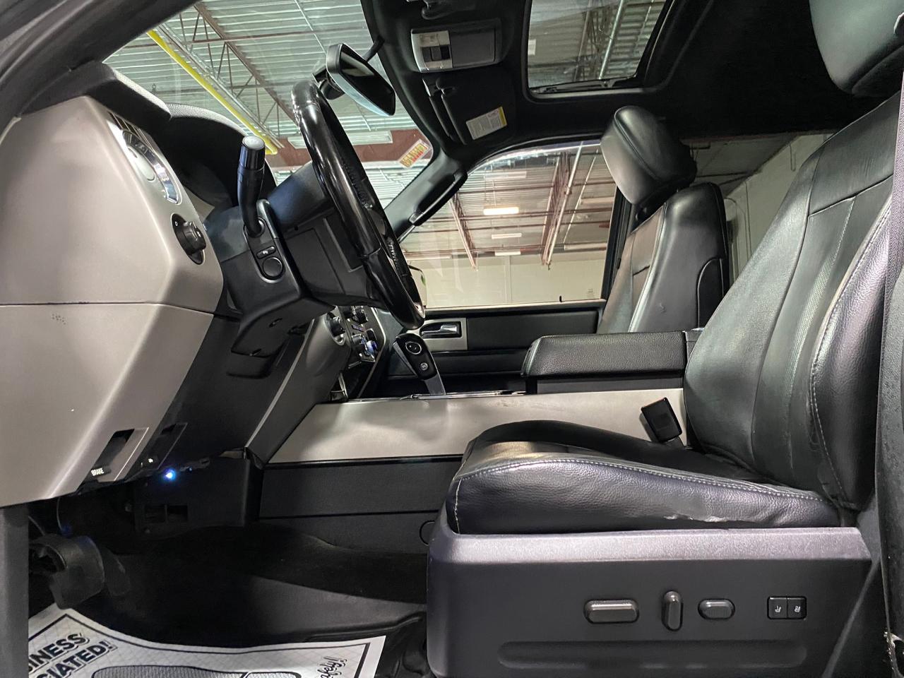 2017 Ford Expedition Limited  - Photo #12