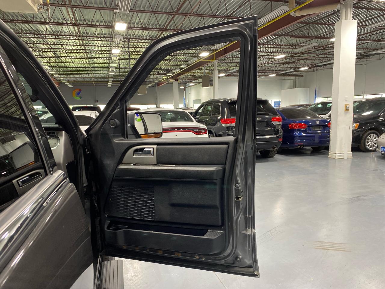 2017 Ford Expedition Limited  - Photo #22