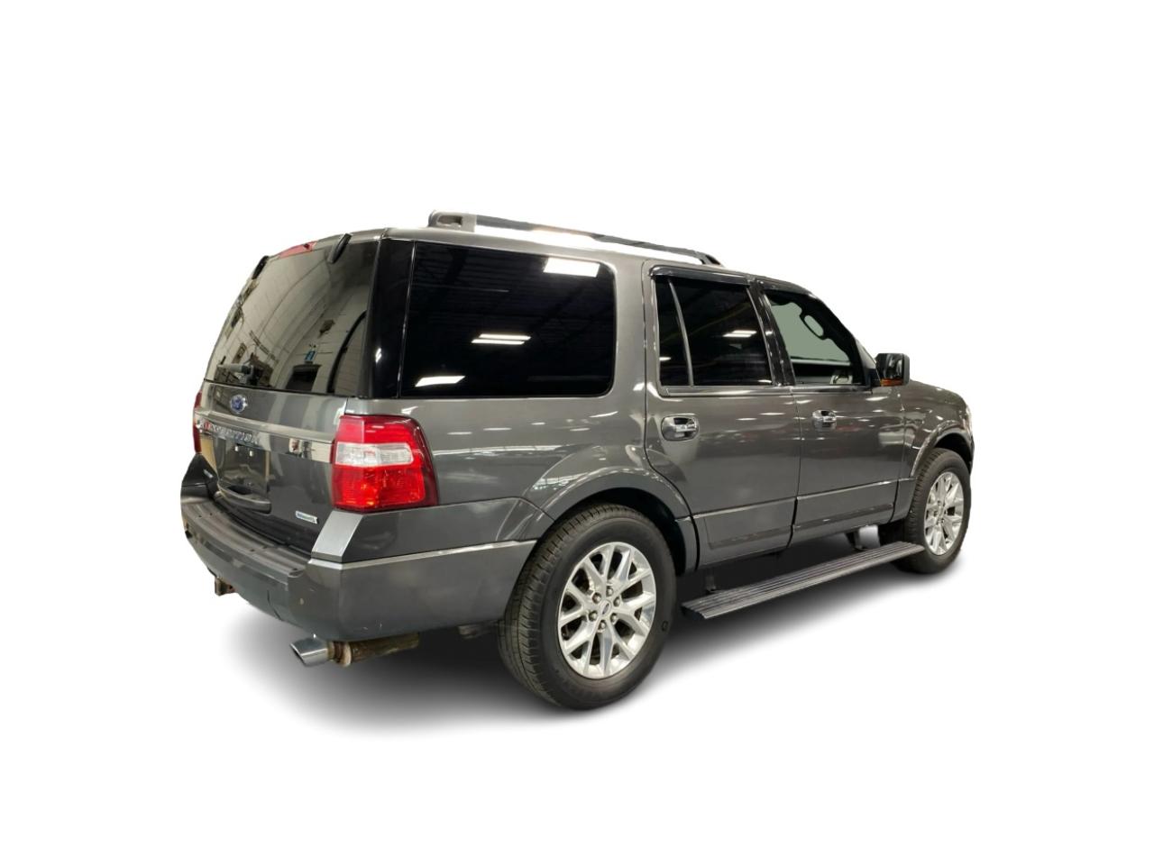 2017 Ford Expedition Limited  Photo