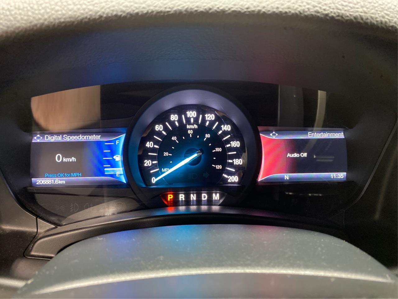 2017 Ford Expedition Limited  Photo