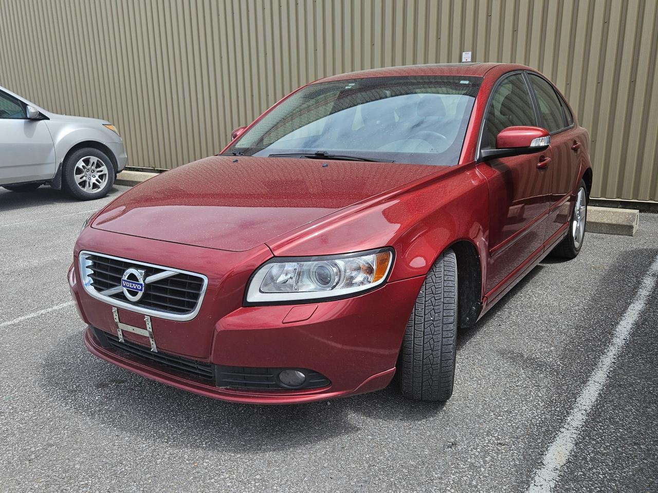 Used 2011 Volvo S40 Level III R-Design for sale in Trenton, ON