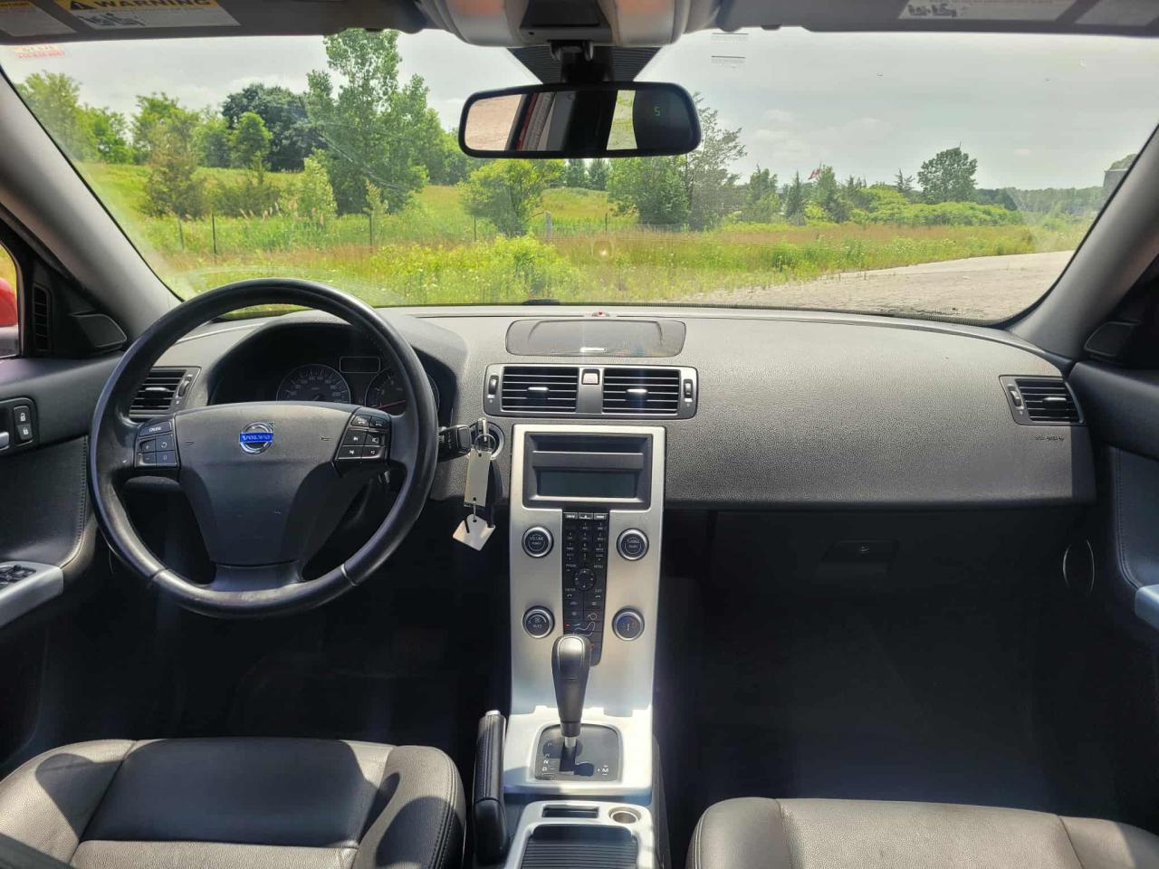 2011 Volvo S40 Level III R-Design Photo10