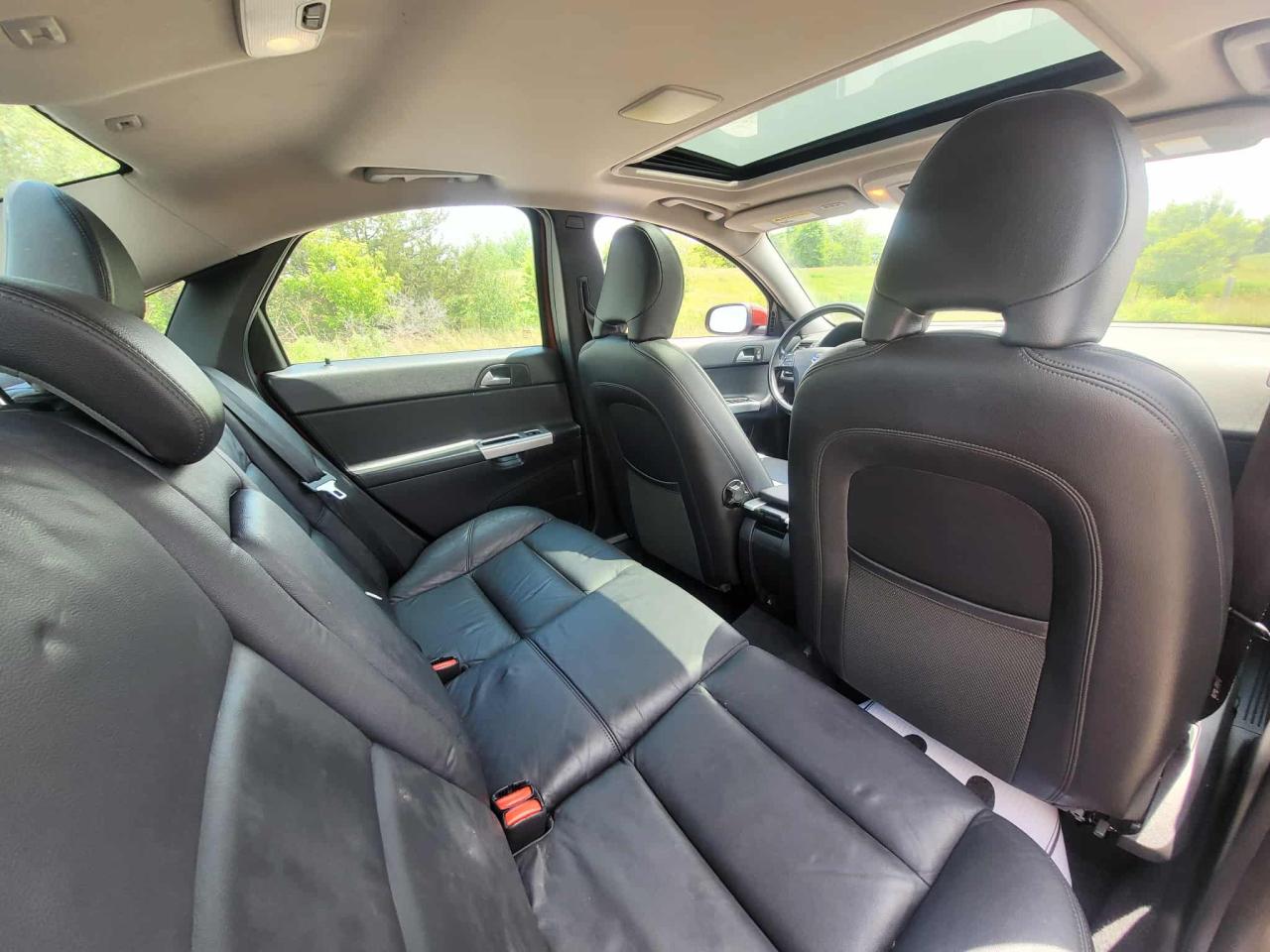 2011 Volvo S40 Level III R-Design Photo9