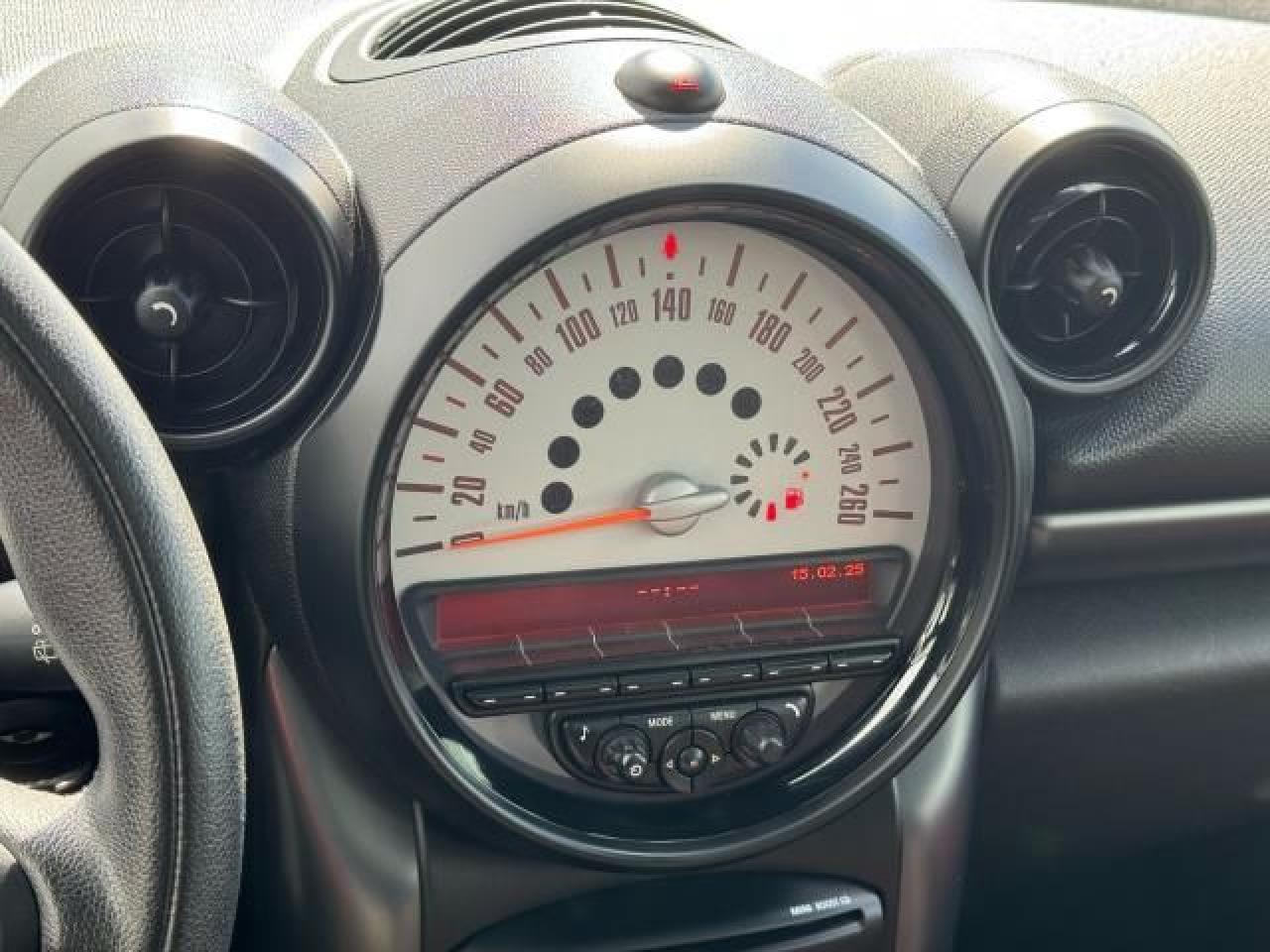 2013 MINI Cooper Countryman S ALL4 Photo26