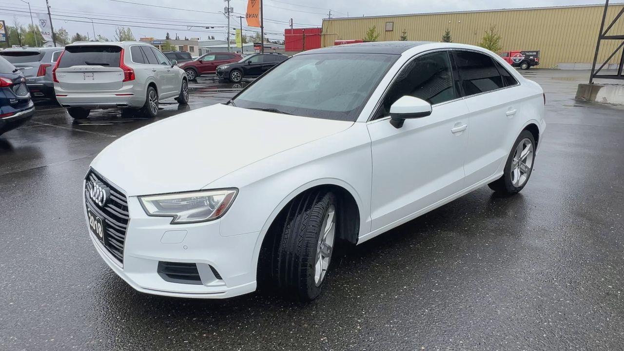 2018 Audi A3 2.0T Komfort HEATED LEATHER SEATS, MOONROOF, BACK UP CAM, SIRIUS XM, CRUISE CONTROL!! Photo3