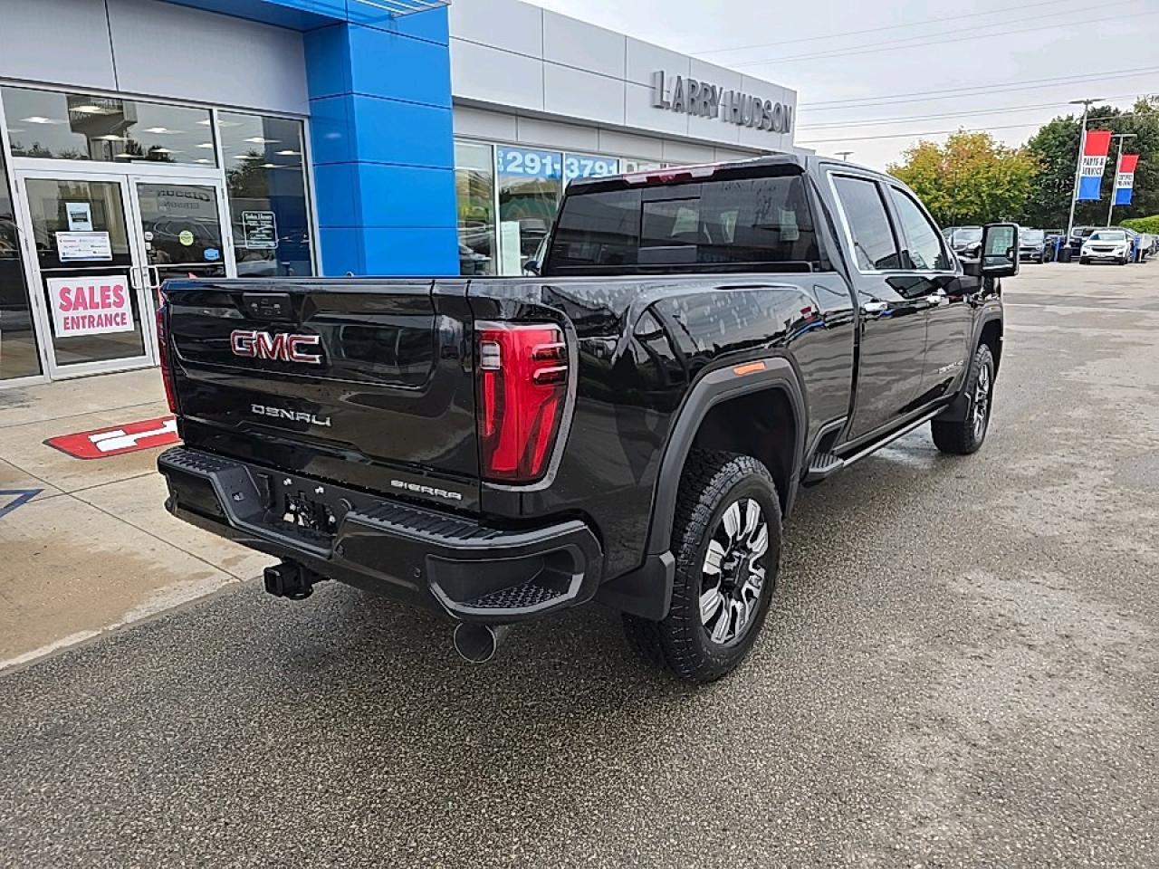 2025 GMC Sierra 2500 HD Denali Photo2
