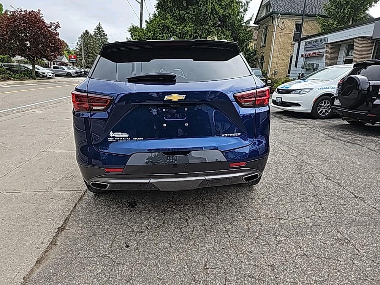 2023 Chevrolet Blazer beautiful Blazer Premier AWD, loaded with options like panoramic sunroof, heated and cooled leather Photo3