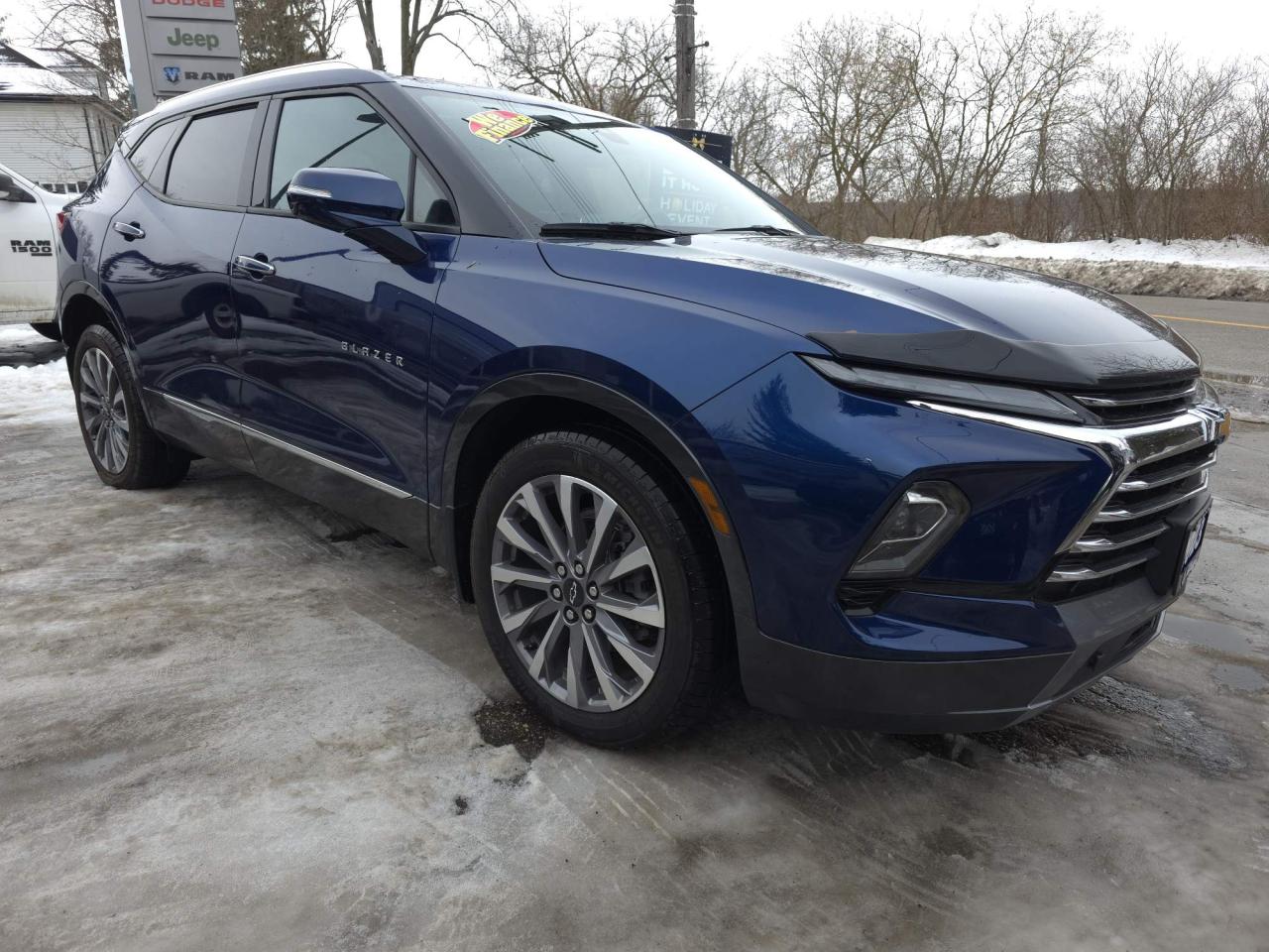 2023 Chevrolet Blazer Premier AWD! TAN LEATHER LOADED! LOW KMS! Photo2