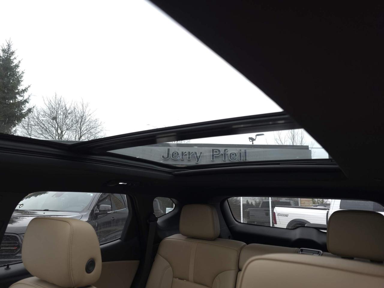 2023 Chevrolet Blazer Premier AWD! TAN LEATHER LOADED! LOW KMS! Photo