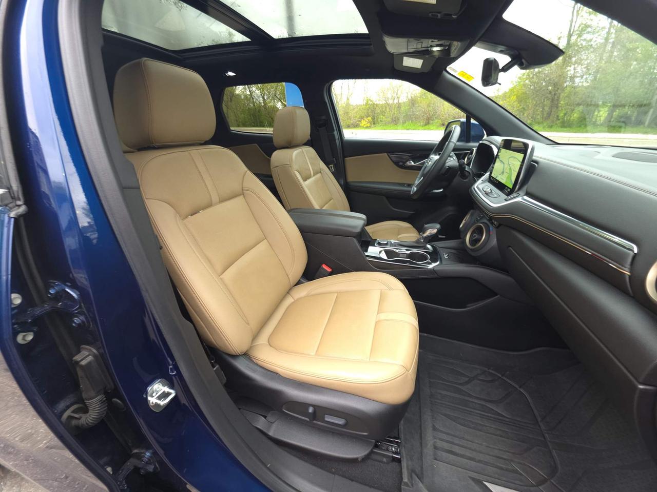 2023 Chevrolet Blazer Premier AWD! TAN LEATHER LOADED! LOW KMS! Photo
