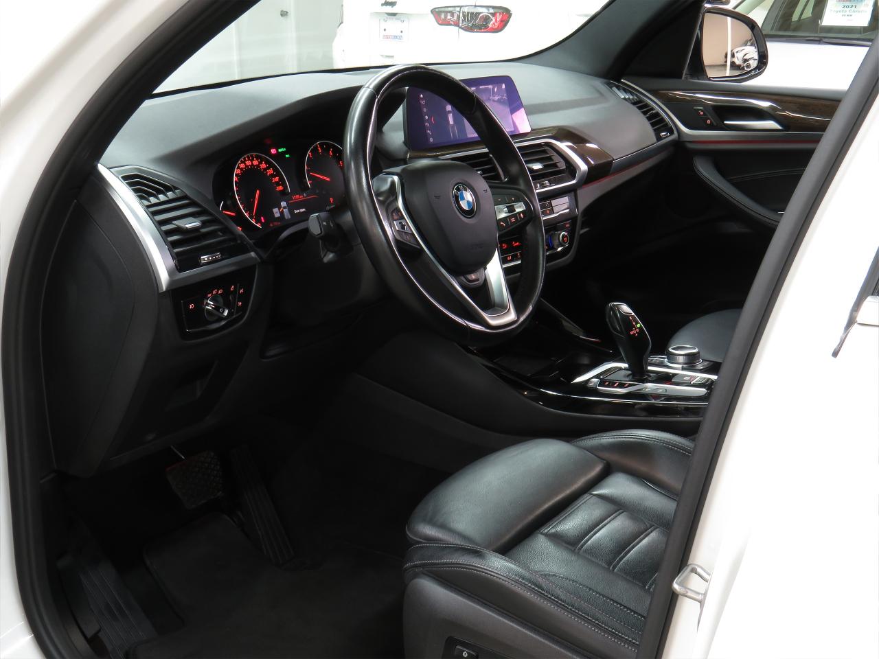 2021 BMW X3 xDrive30i | Nav | Leather | Pano roof | CarPlay