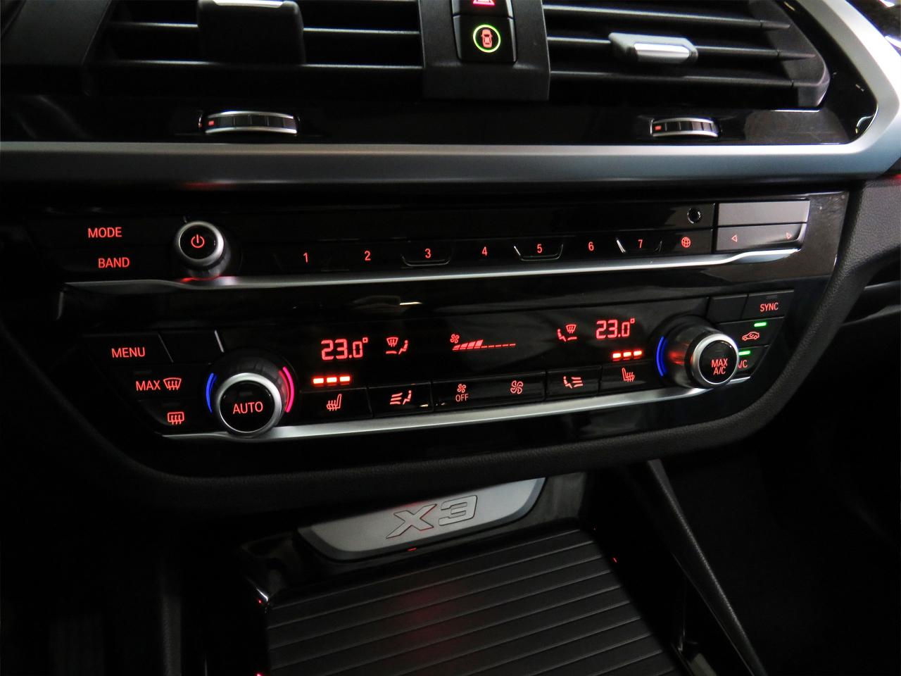 2021 BMW X3 xDrive30i | Nav | Leather | Pano roof | CarPlay