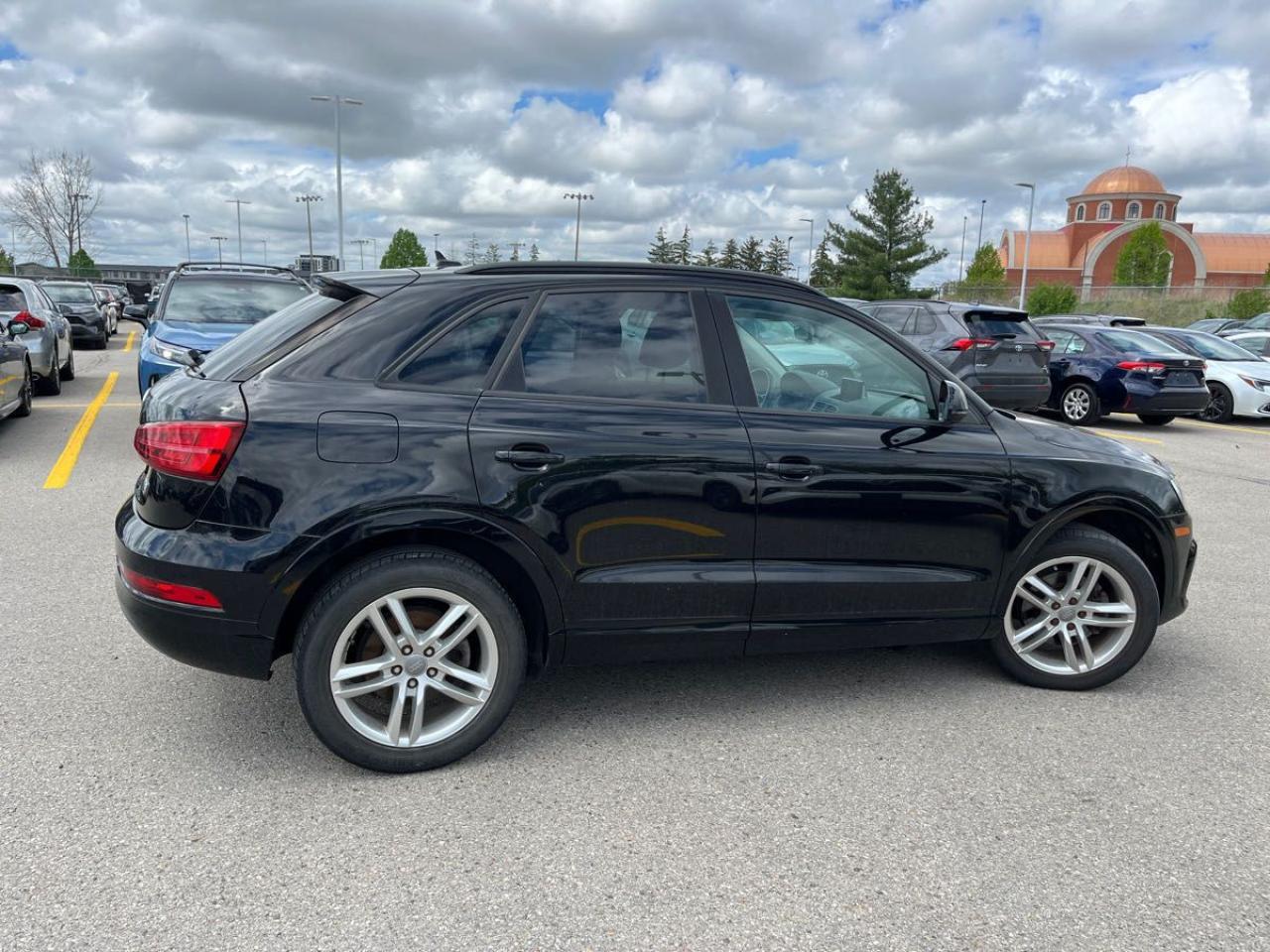 2016 Audi Q3 Technik Photo4