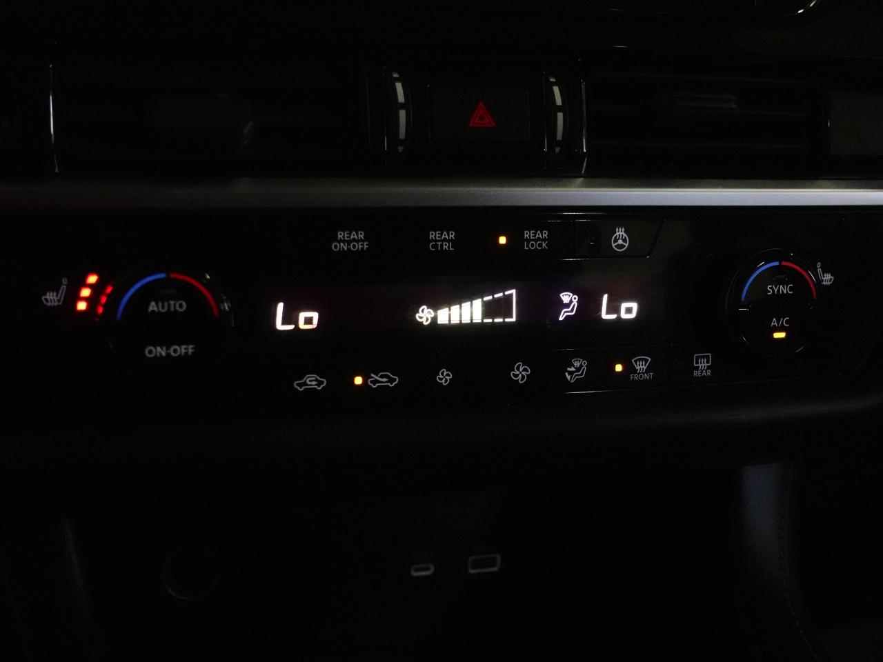 2022 Nissan Pathfinder SL | AWD | 8Pass | Nav | Sunroof | BSM | CarPlay