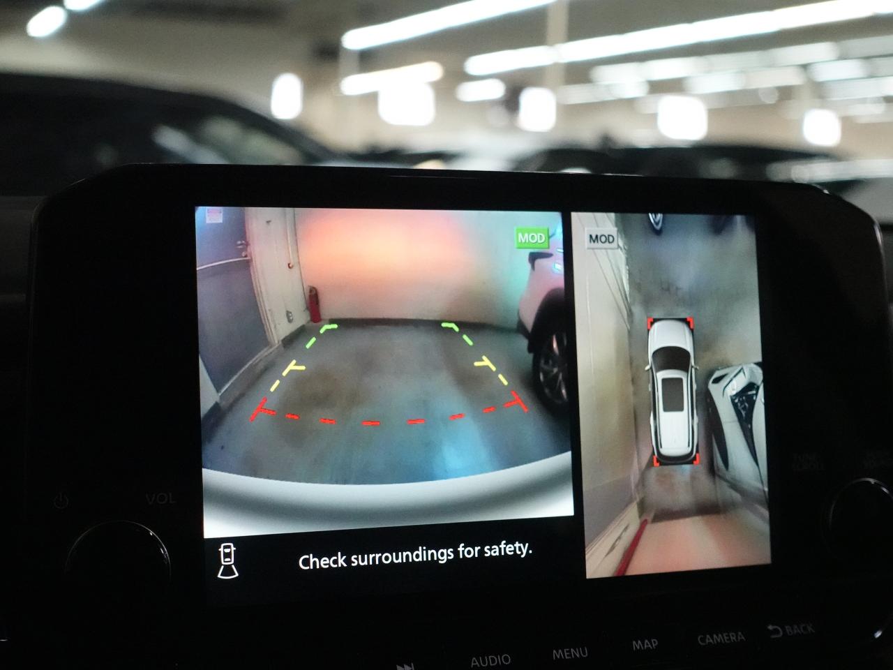 2022 Nissan Pathfinder SL | AWD | 8Pass | Nav | Sunroof | BSM | CarPlay