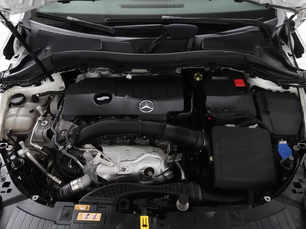 2021 Mercedes-Benz GLA 4MATIC | Leather | Panoroof | ACC | BSM | CarPlay