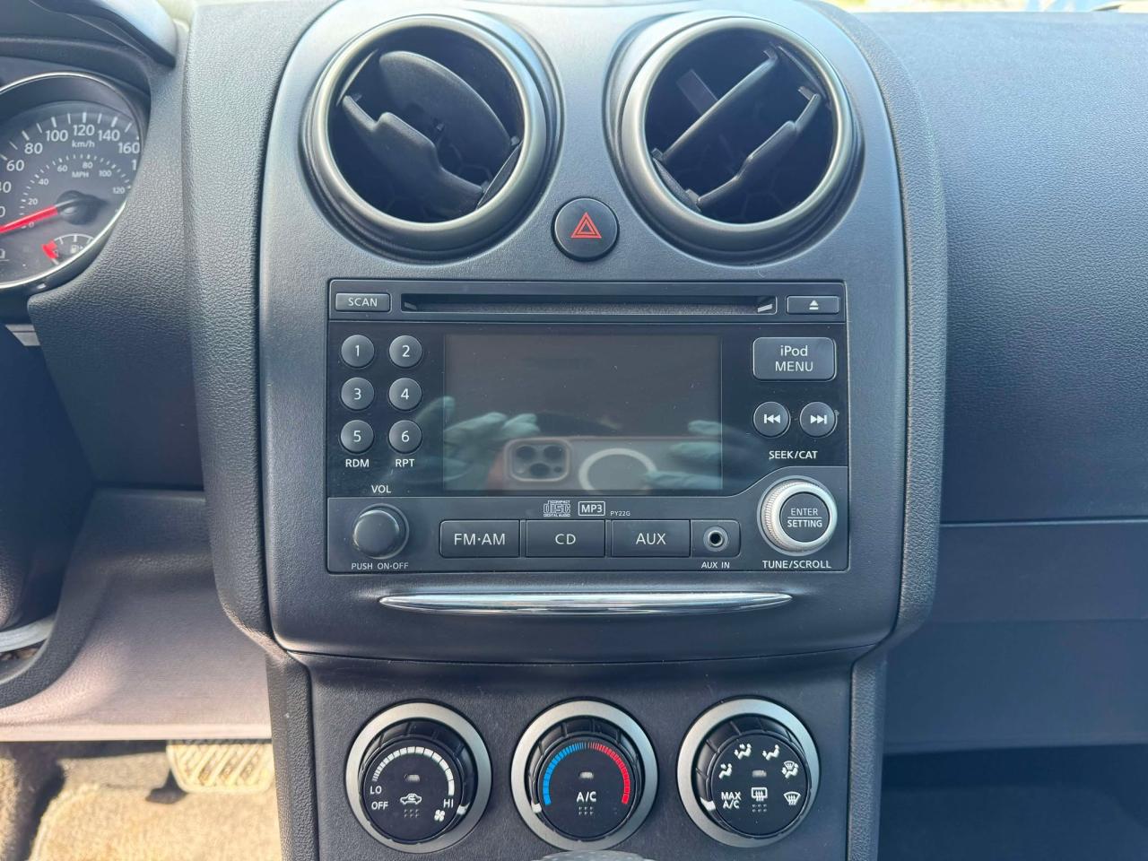 2011 Nissan Rogue SV - Photo #19