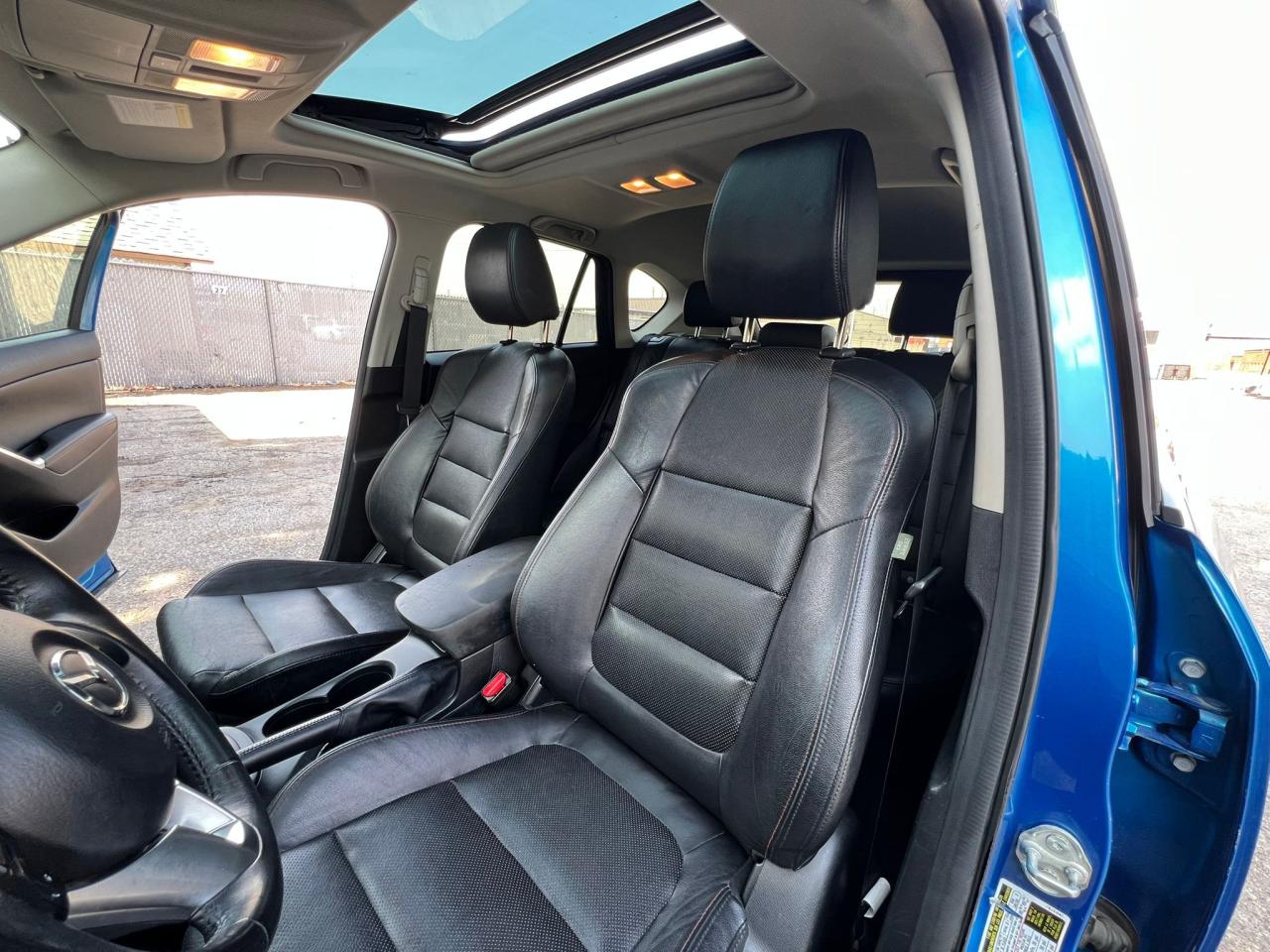 Used 2013 Mazda CX-5 AUTO AWD LEATHER SUNROOF BLINDSPOT HEATED SEATS for sale in Oakville, ON