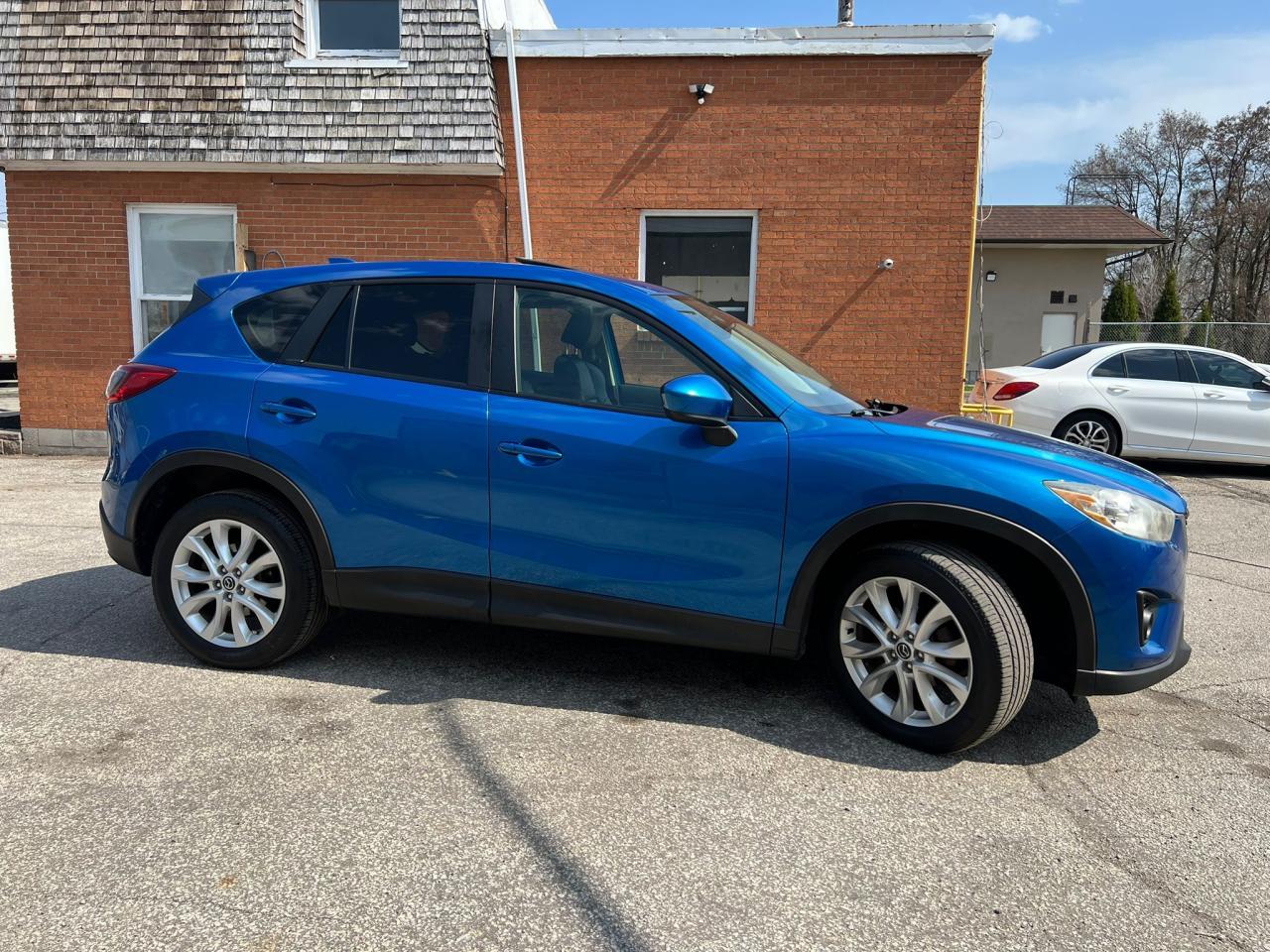 2013 Mazda CX-5 AUTO AWD LEATHER SUNROOF BLINDSPOT HEATED SEATS - Photo #6