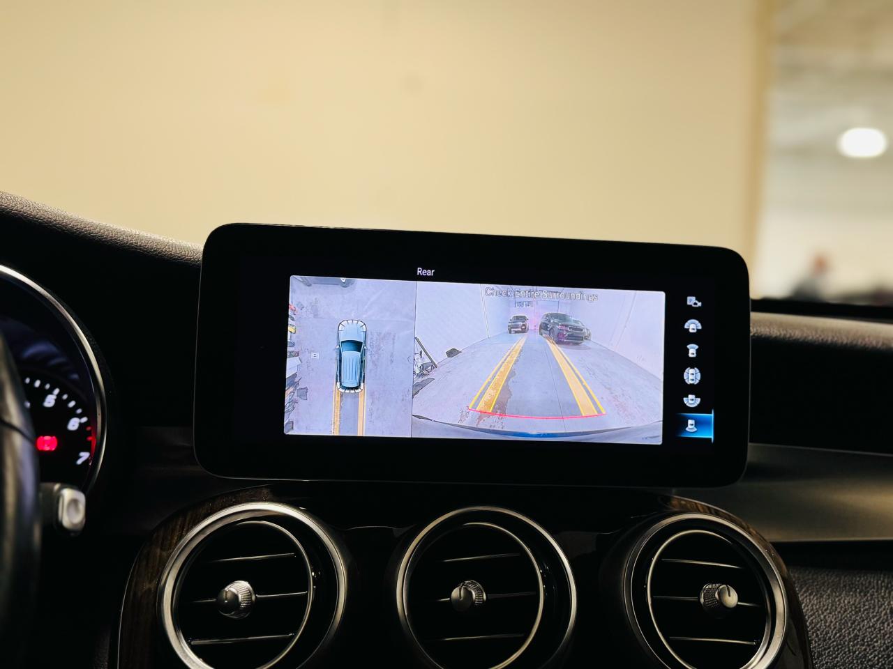 2020 Mercedes-Benz GLC 300 GLC 300 - Photo #14