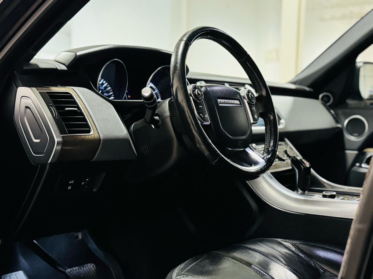 2015 Land Rover Range Rover Sport V6 HSE - Photo #8