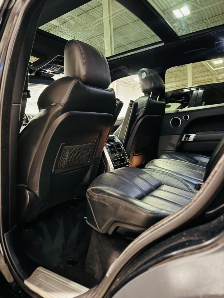 2015 Land Rover Range Rover Sport V6 HSE - Photo #19