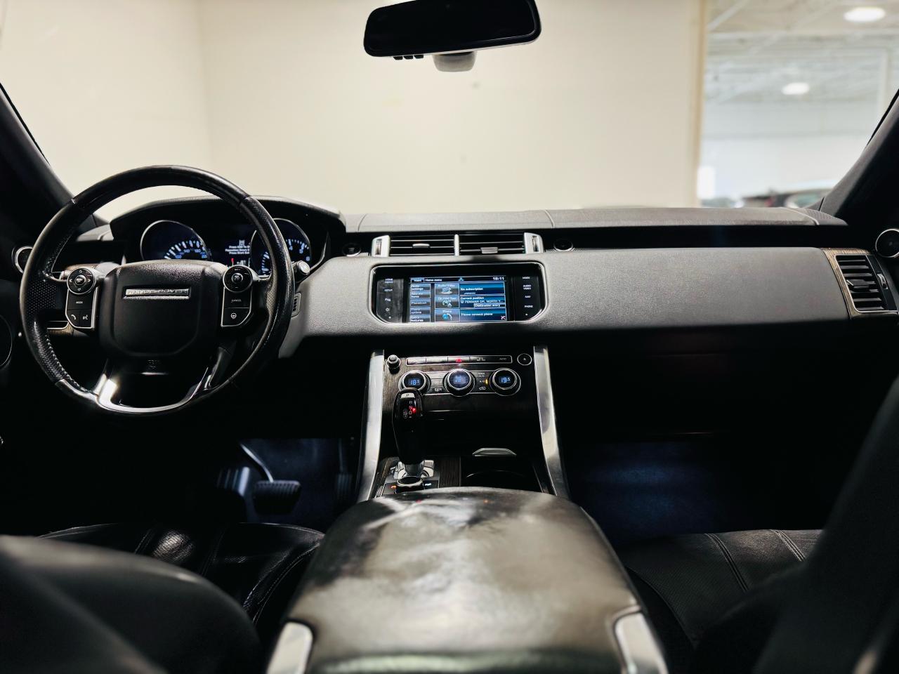 2015 Land Rover Range Rover Sport V6 HSE - Photo #21