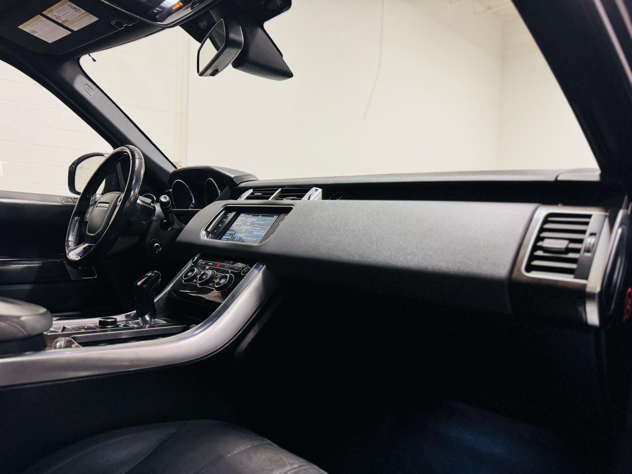 2015 Land Rover Range Rover Sport V6 HSE - Photo #26