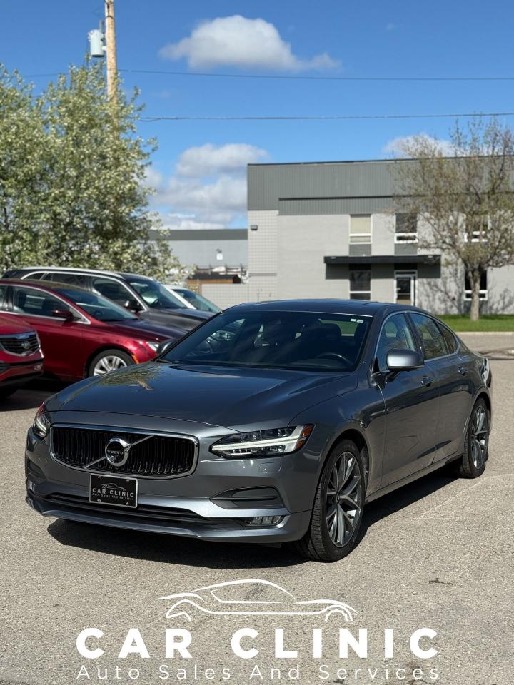 2017 Volvo S90 T6 Momentum - Photo #2
