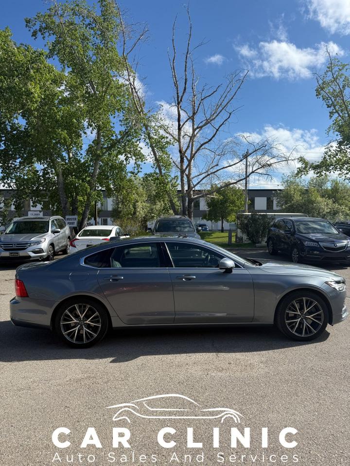 2017 Volvo S90 T6 Momentum - Photo #7
