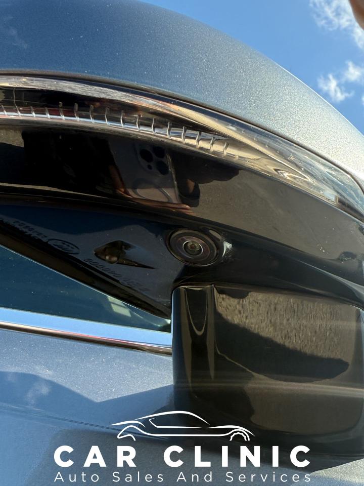 2017 Volvo S90 T6 Momentum - Photo #16