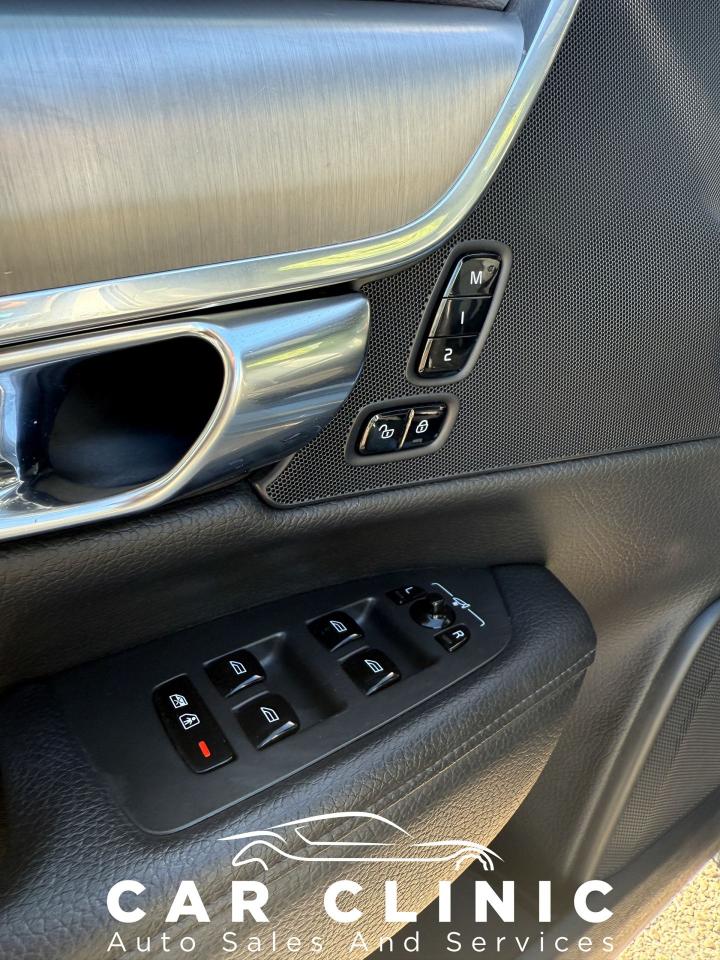 2017 Volvo S90 T6 Momentum - Photo #17